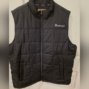 Ariat Men's Dark Quilted Vest